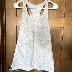 Under Armour reversible tank top - Size XL